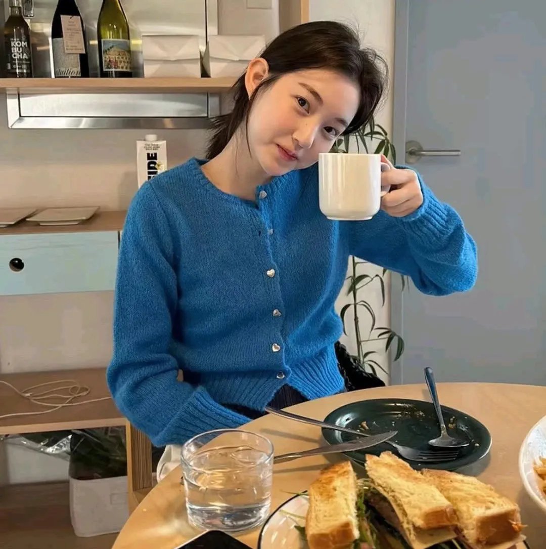 在凡妲的小房间里